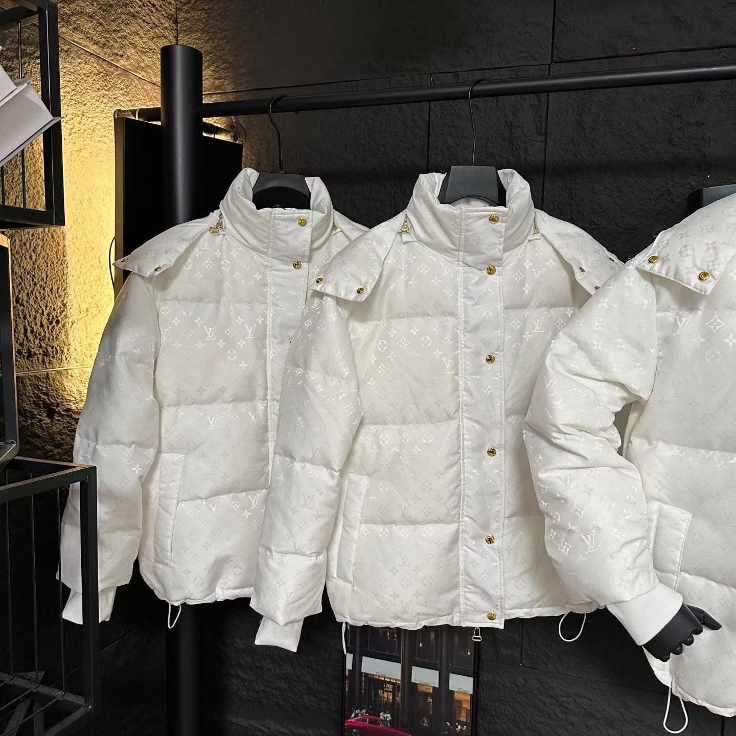 L0vis Vvtt0n Monogram Puffer Jacket White 1Agaws
