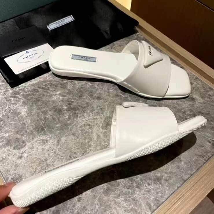 Pra*a Brushed Leather Slide In White