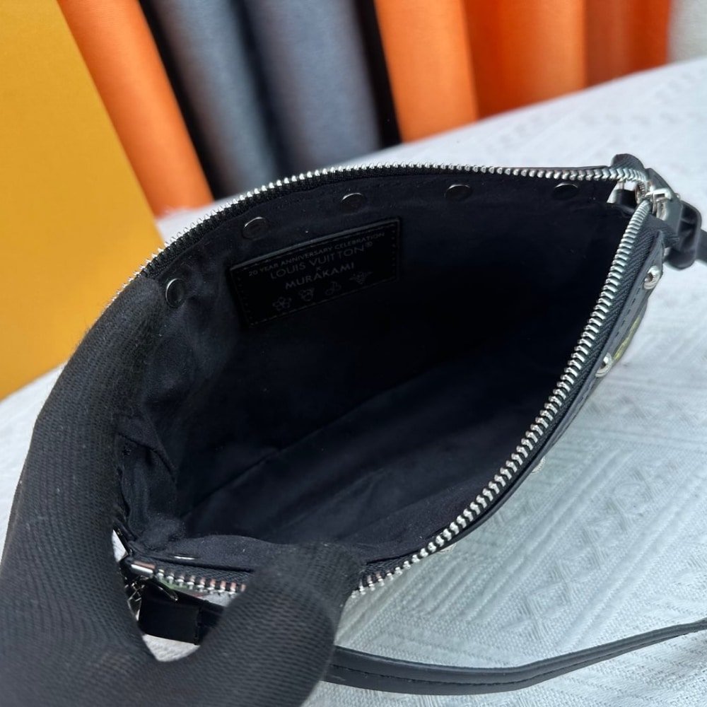 L0vis Vvtt0n X Murakami Pochette Accessoires Multicolore Noir 22Cm M13663
