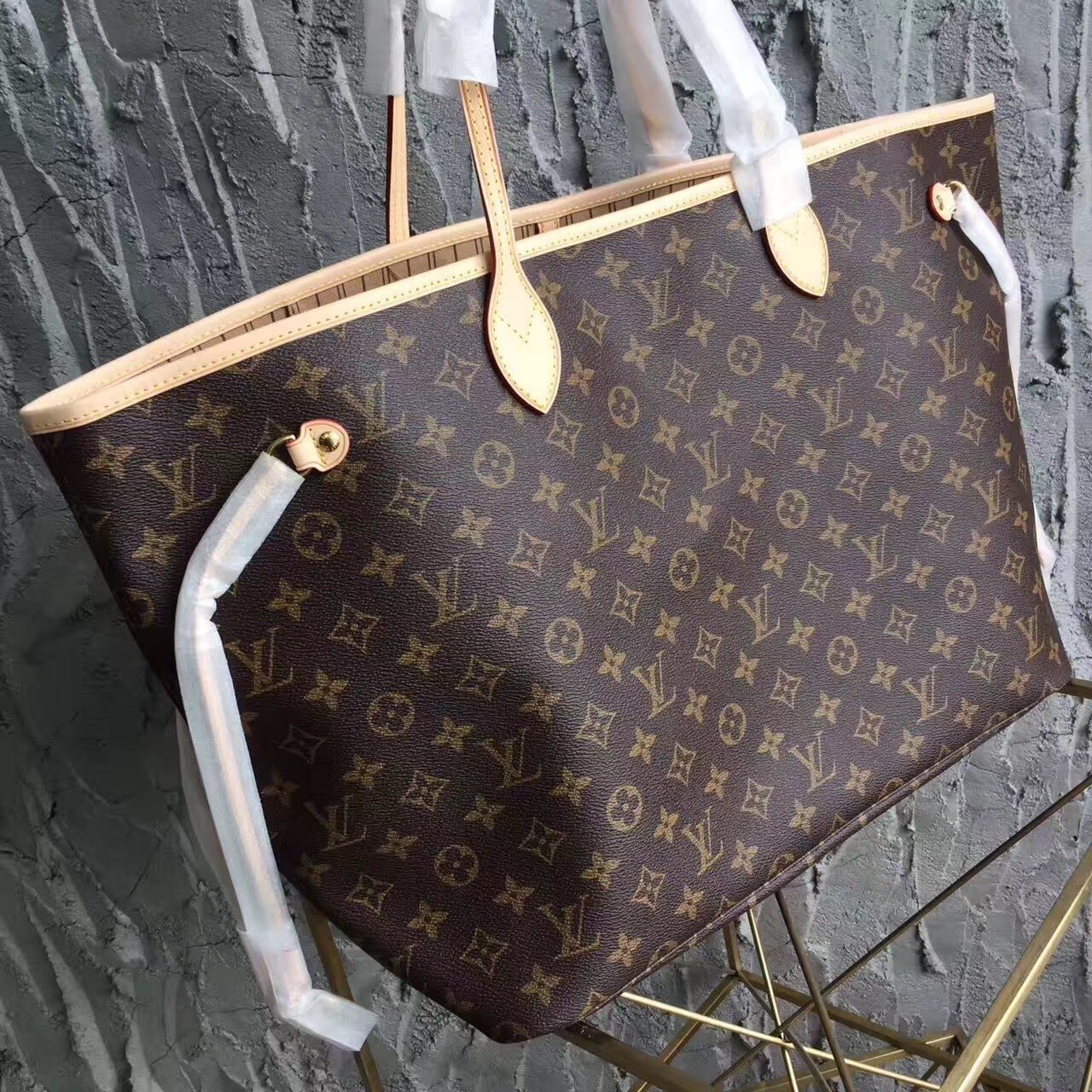 L0vis Vvtt0n Neverfull GM Monogram Beige 39Cm M40990