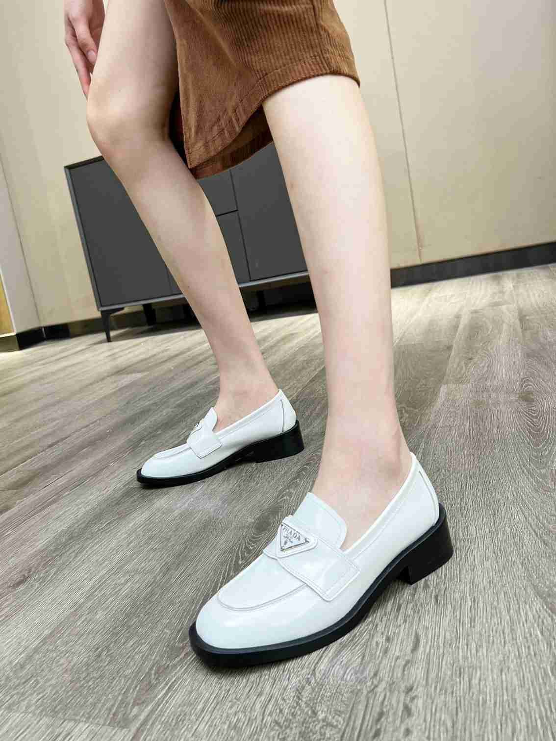 Pra*a Patent Leather Loafers White 1D902M 069 F0009 F 025
