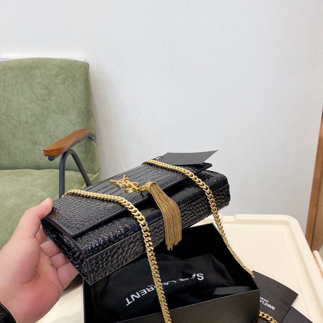 Sa1nt Lau*nt Kate Medium With Tassel In Shiny Crocodile Embossed Leather Black 22Cm 354119Aaay14083