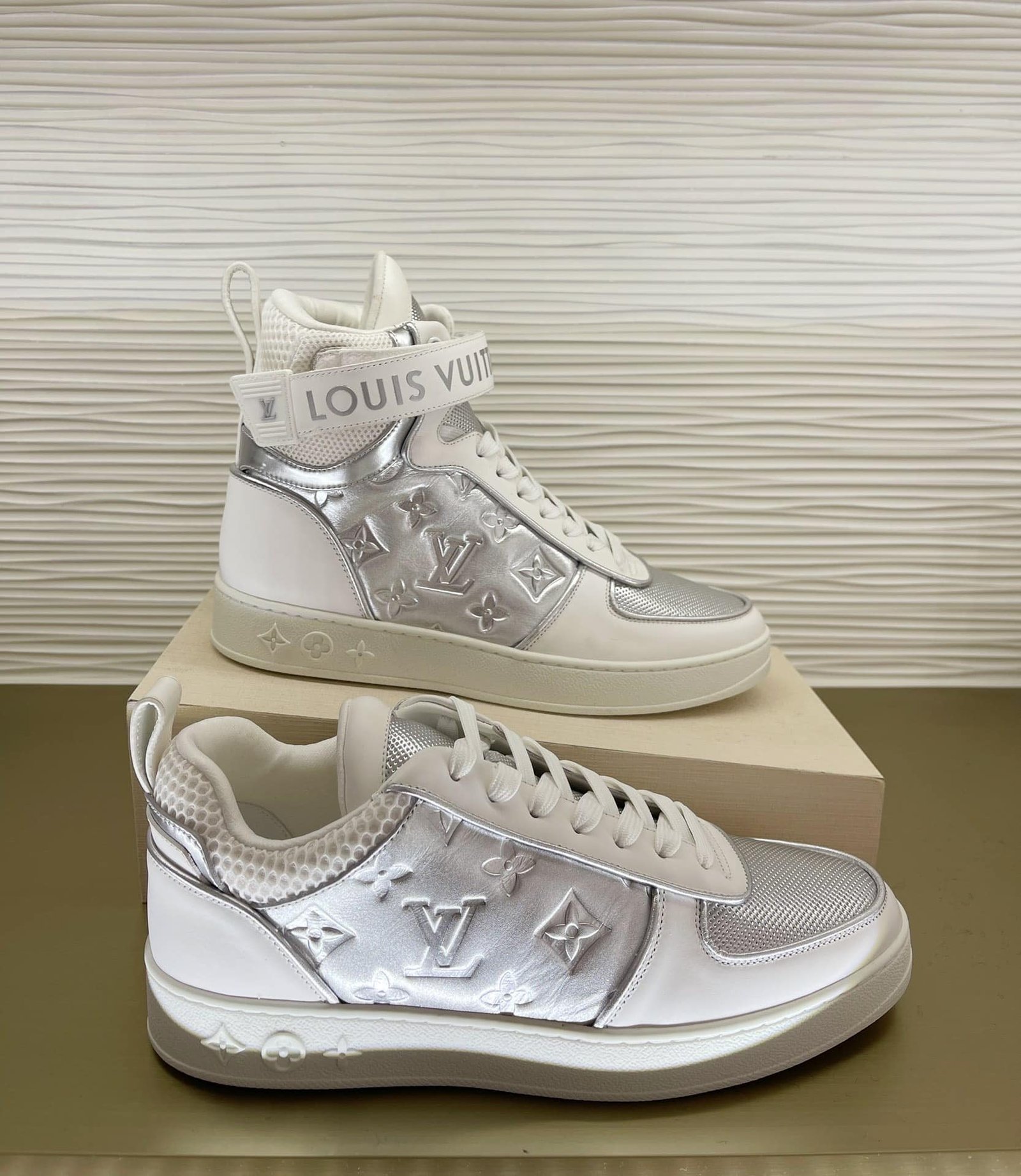 L0vis Vvtt0n Boombox Sneaker Sliver 1A969F