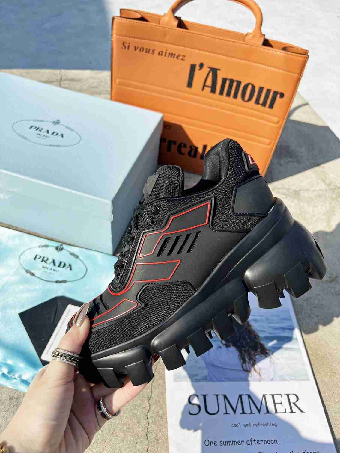 Pra*a Cloudbust Thunder Knit Black Red 2Eg293 3Lgn F0002