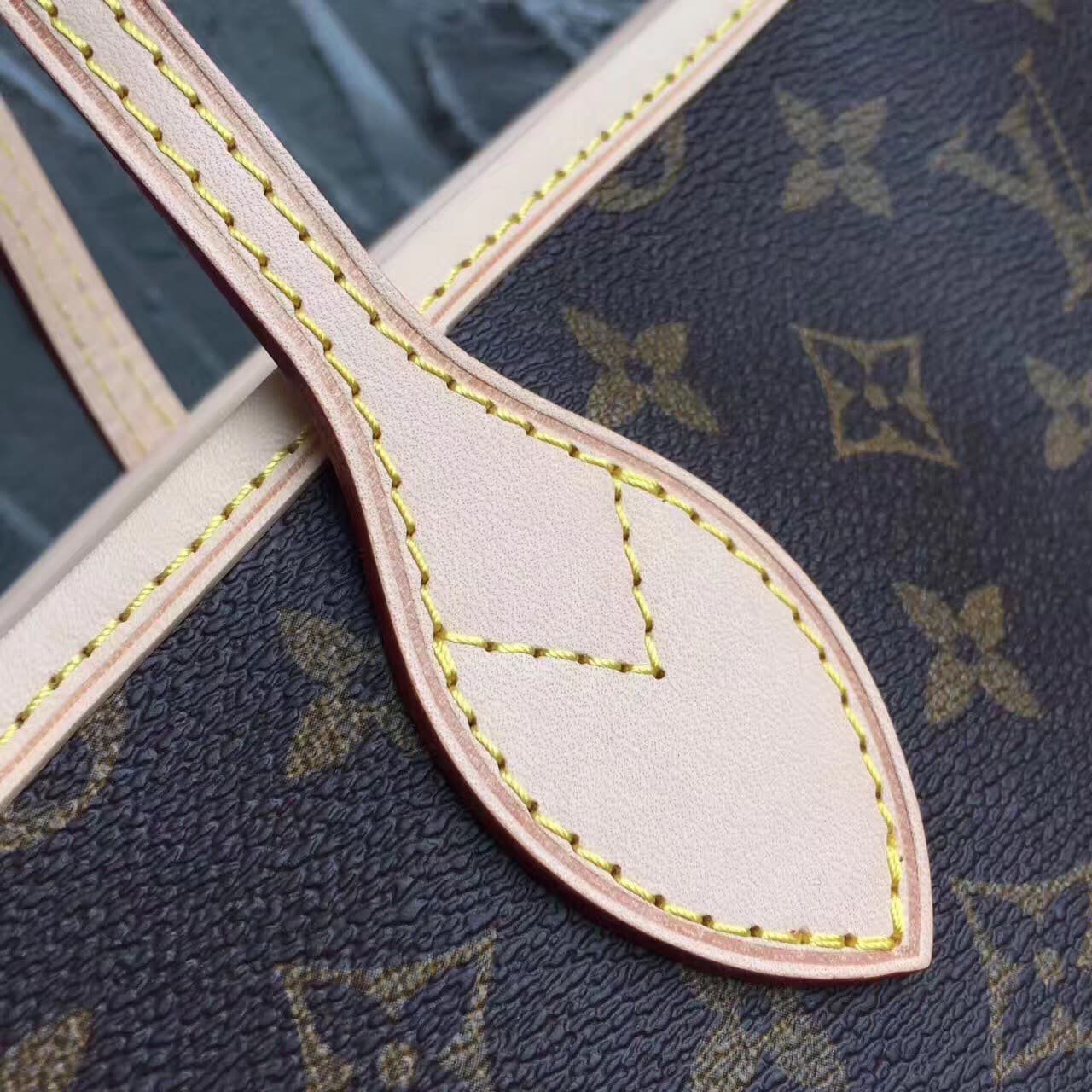 L0vis Vvtt0n Neverfull GM Monogram Beige 39Cm M40990