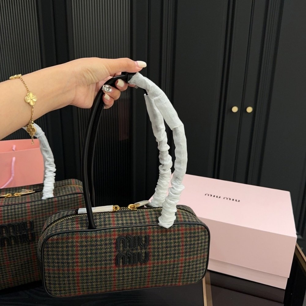 M1um1u Beau Top Handle Tratan Bag Loden Green 27Cm