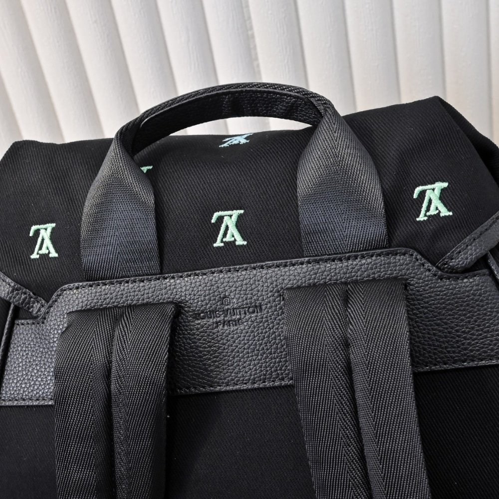 L0vis Vvtt0n Montsouris Backpack Black 40Cm M14135