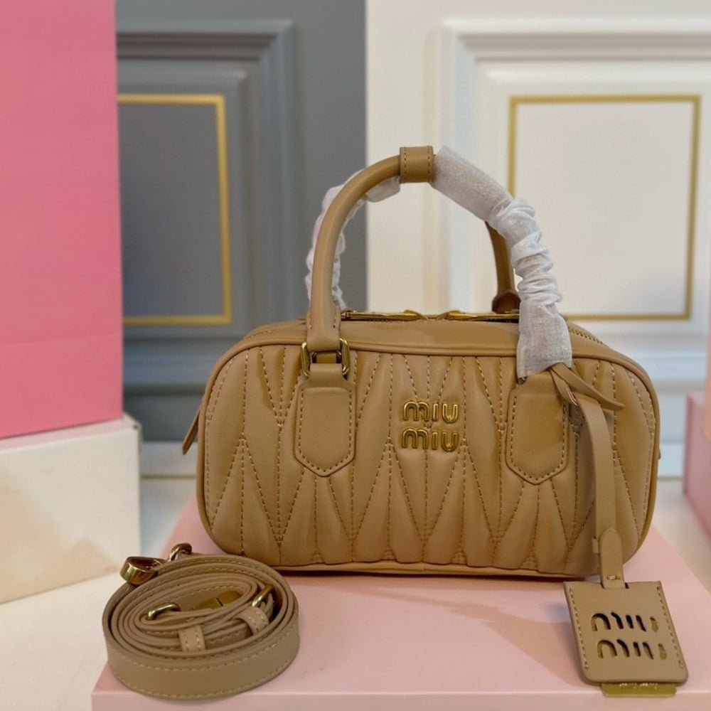 M1um1u Arcadie Matelassé Nappa Bag Caramel 23Cm 5Bb142 An88 F098L V Oon
