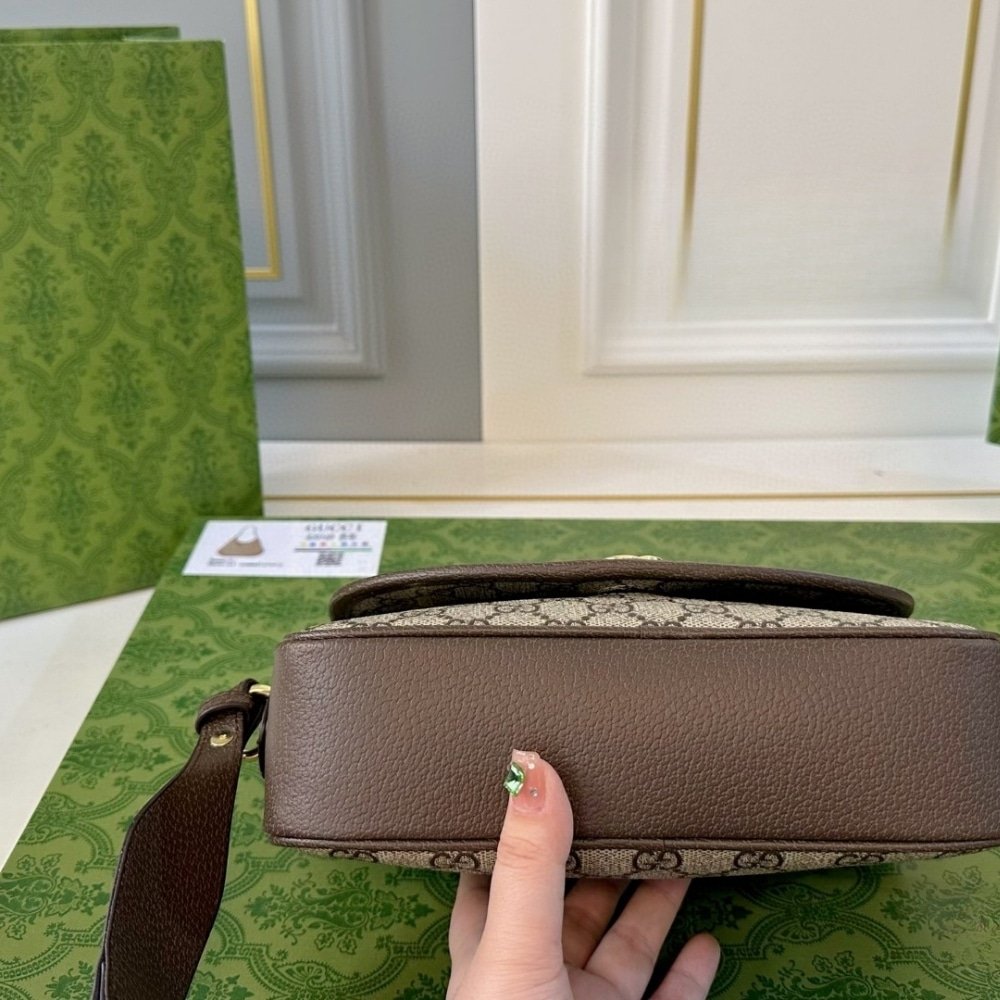Gvc*1 Ophidia Small Shoulder Bag Beige And Dark Brown 23Cm 722117 Faax3 9789