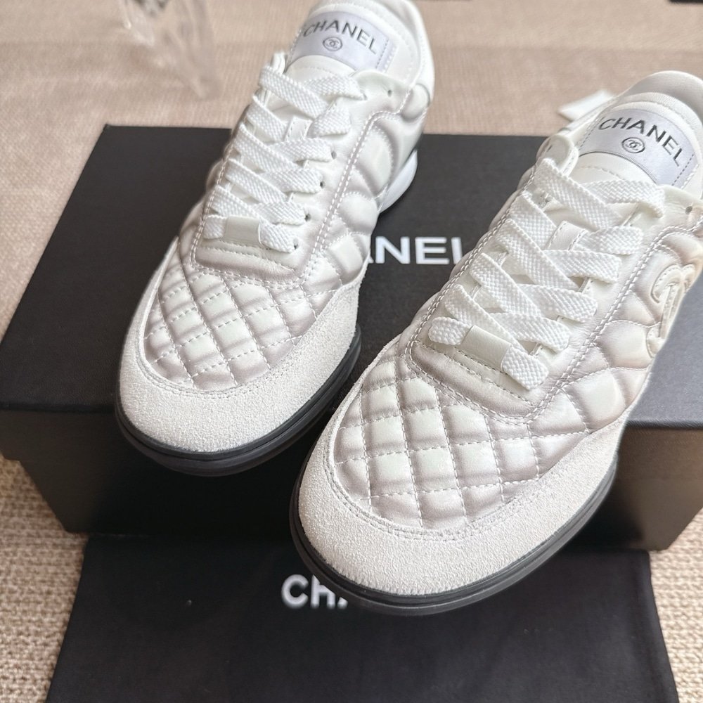Ch**el Sneaker White And Light Gray G45839 B21630 U3090