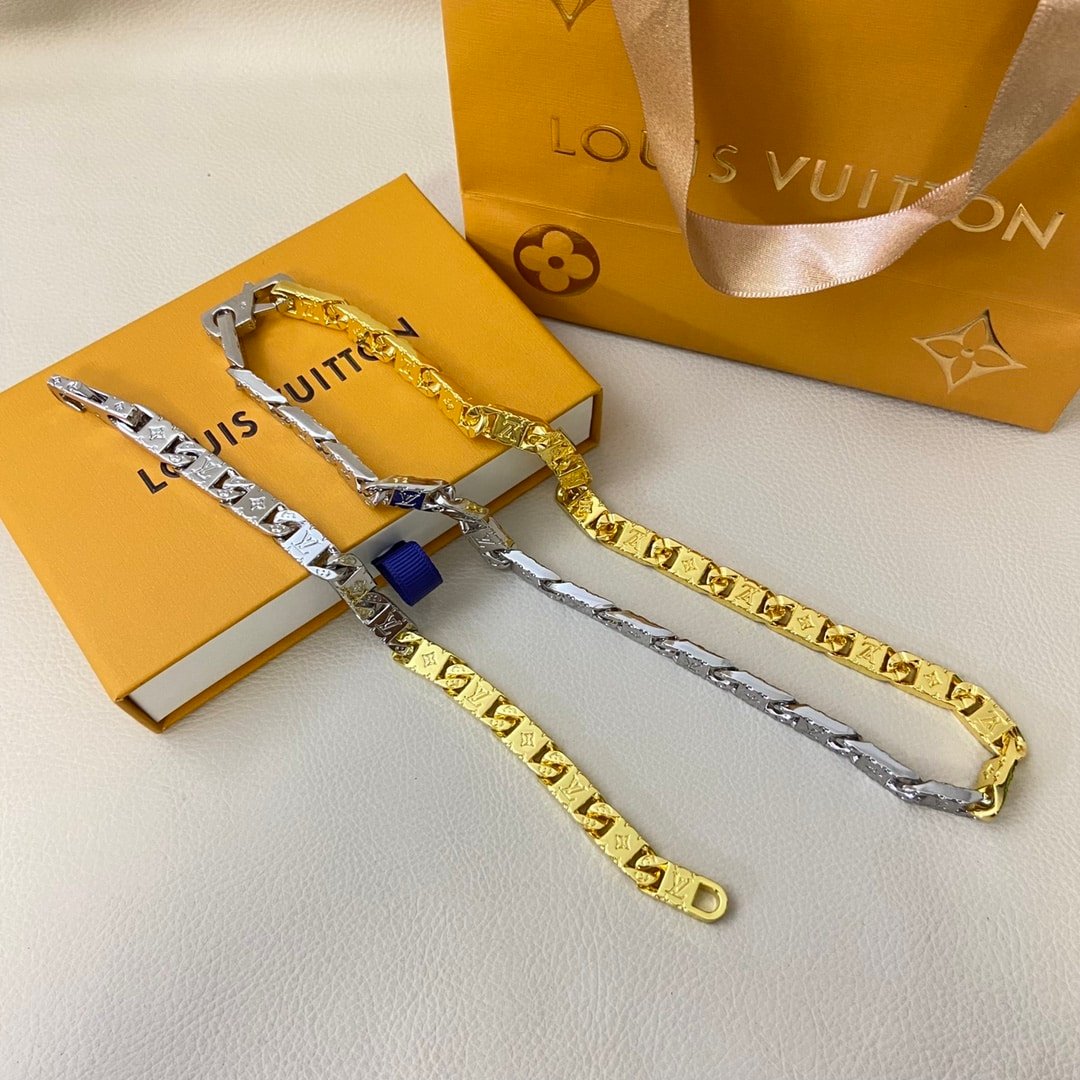 L0vis Vvtt0n Monogram Tied Up Necklace Gold And Silver M02229
