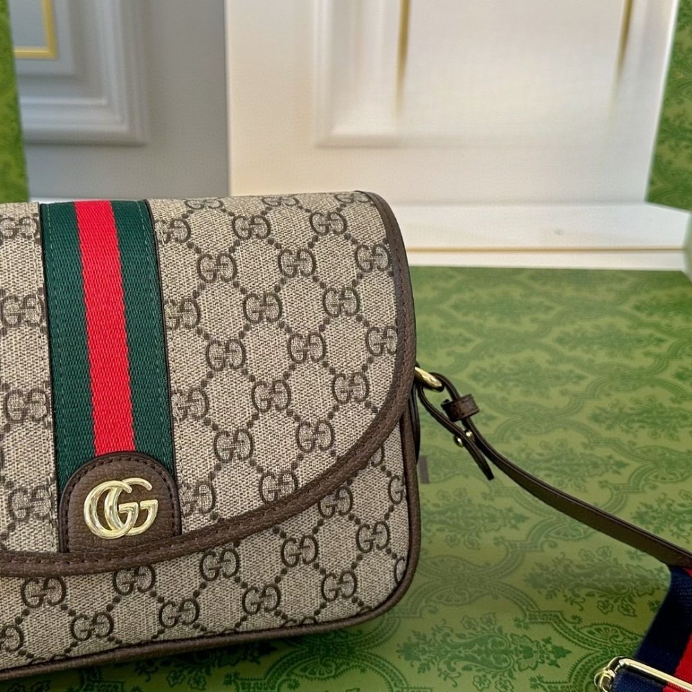 Gvc*1 Ophidia Small Shoulder Bag Beige And Dark Brown 23Cm 722117 Faax3 9789