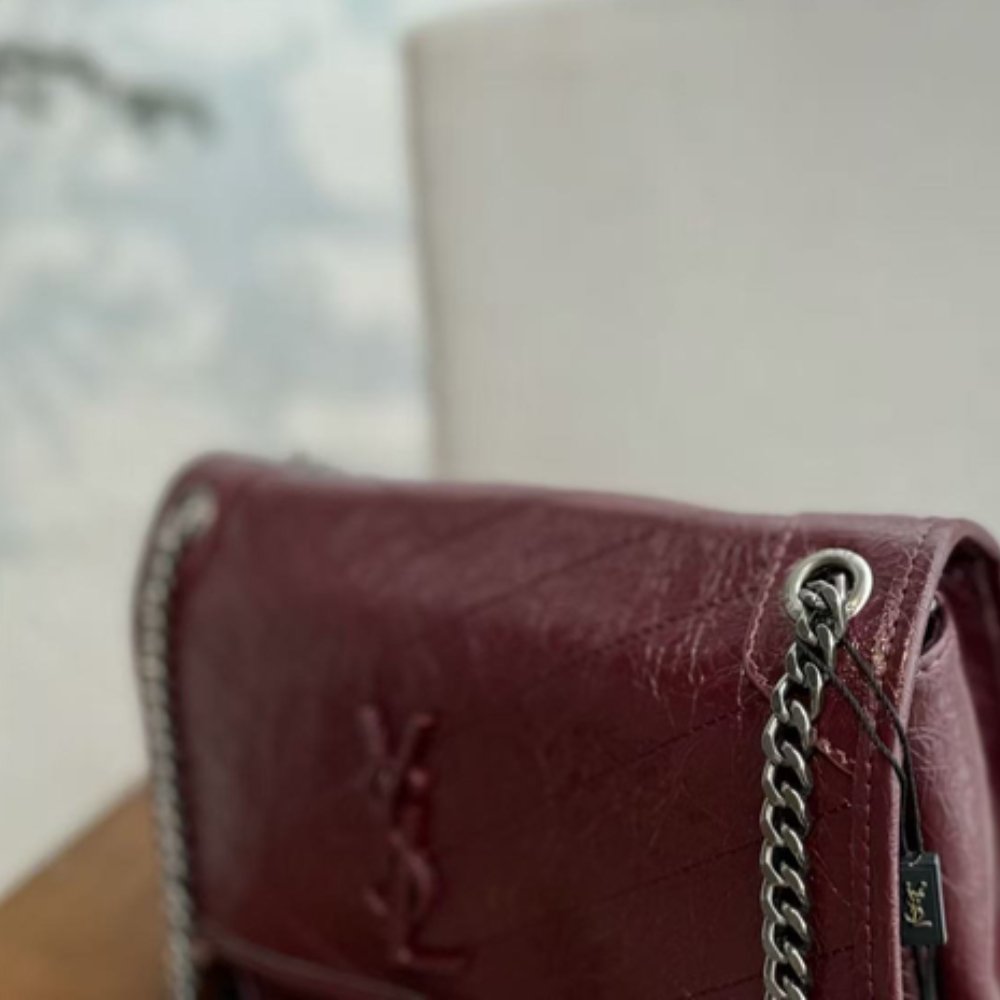 Sa1nt Lau*nt Niki Shoulder Bag In Burgandy 28Cm