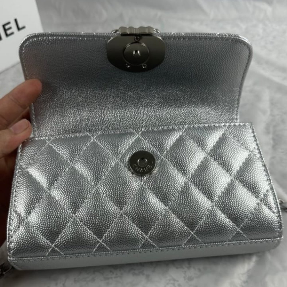 Ch**el 23P Clutch With Chain Bag Grained Leather Silver 18cm