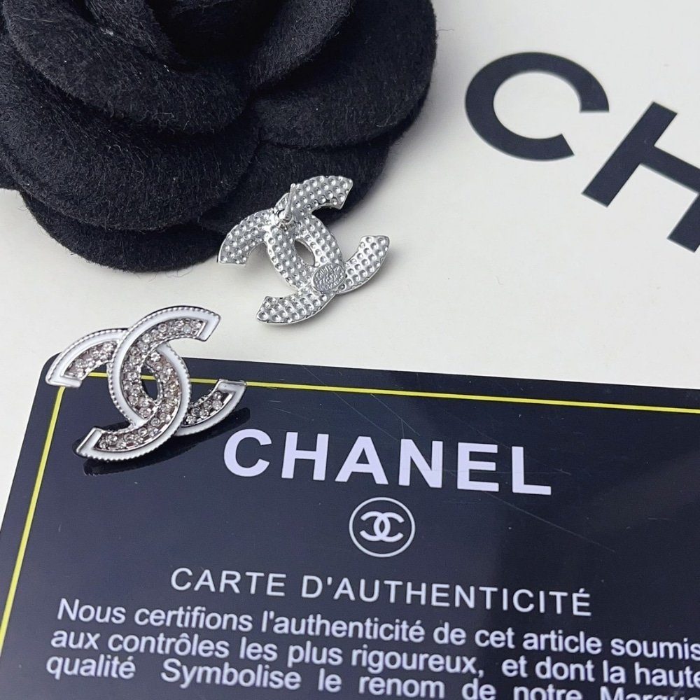 Ch**el Stud Earrings Silver White And Crystal Abe867 B19263 Naddv