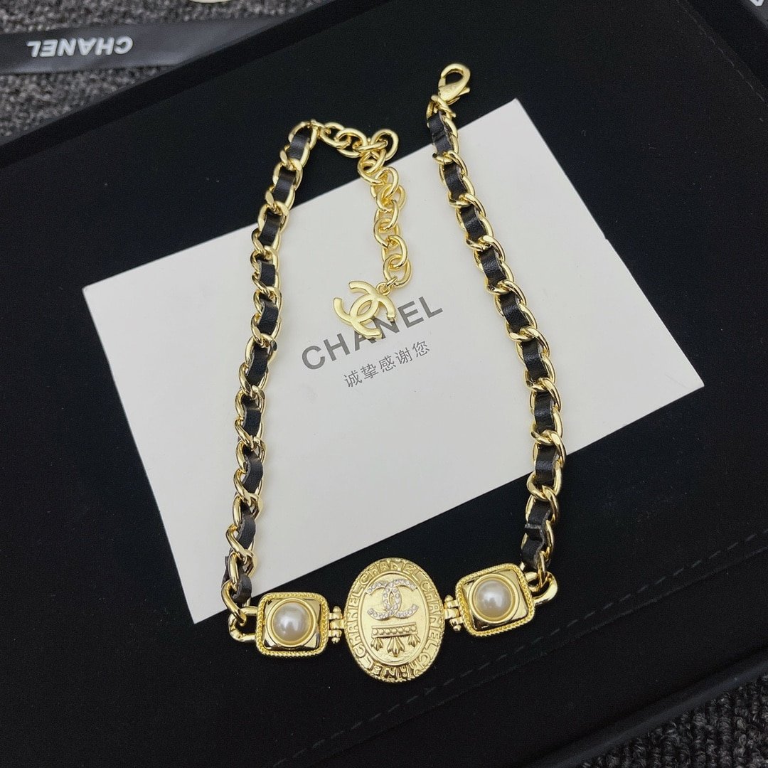Ch**el Necklace