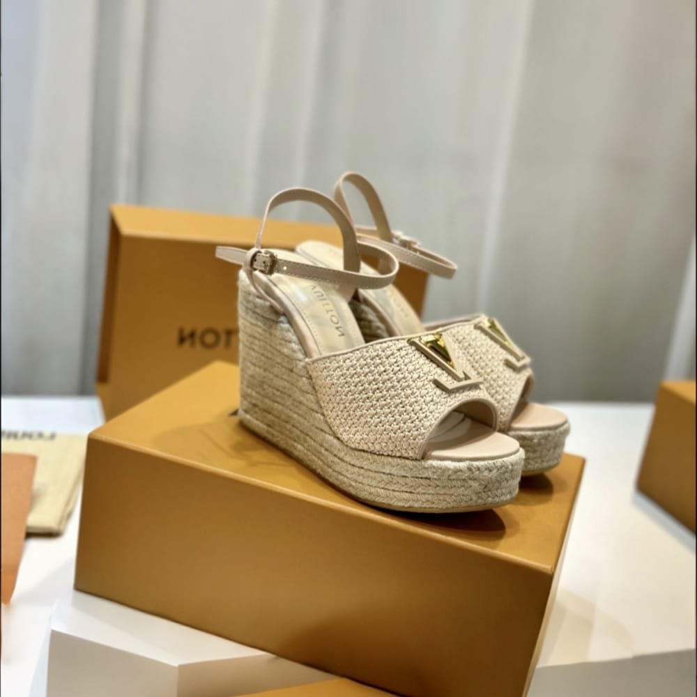 L0vis Vvtt0n Mare Wedge Sandals Natural Beige 1Ahlm0