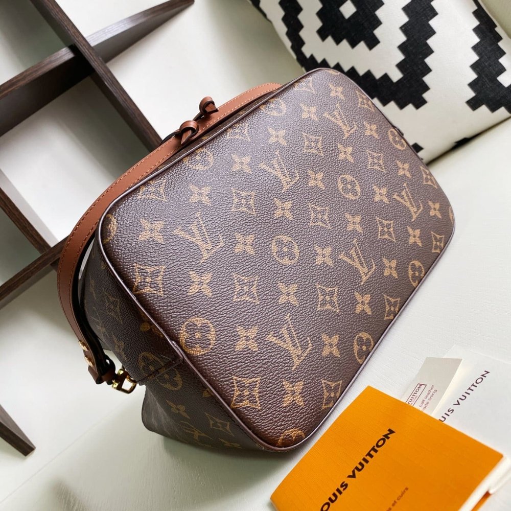 L0vis Vvtt0n Néonoé Mm Caramel Brown 26Cm M44887