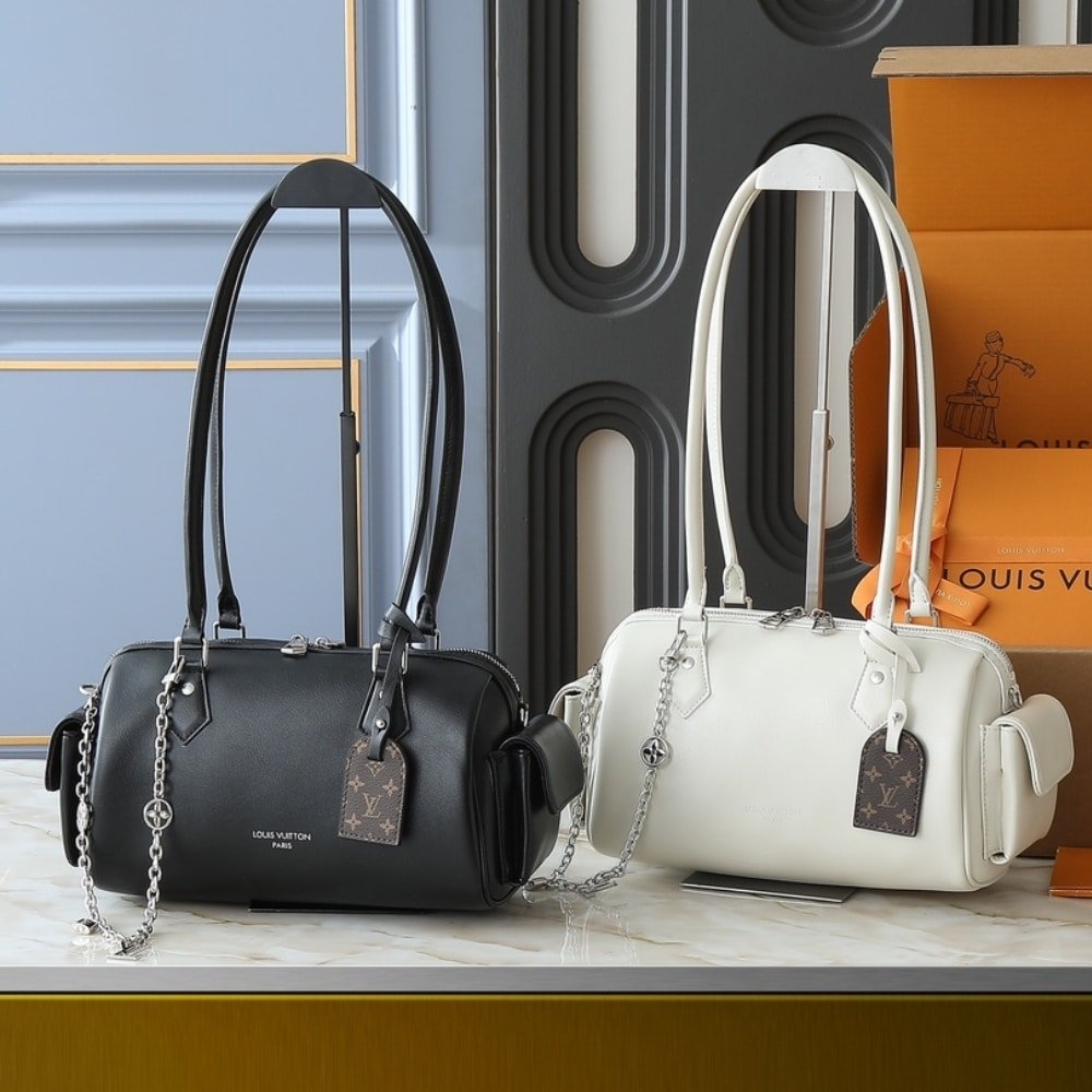L0vis Vvtt0n Speedy Cargo Vibe Black 28Cm M12934