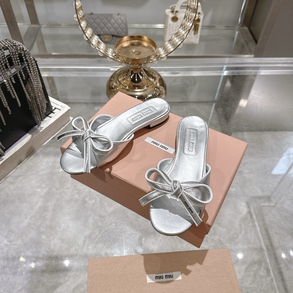 M1um1u Mordoré Nappa Leather Sandals With Bow Silver