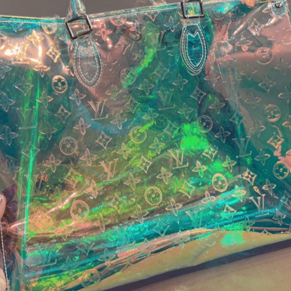 L0vis Vvtt0n Monogram Pvc Prism On The Go 35Cm