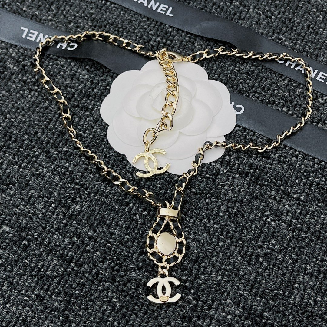Ch**el Cc Necklace