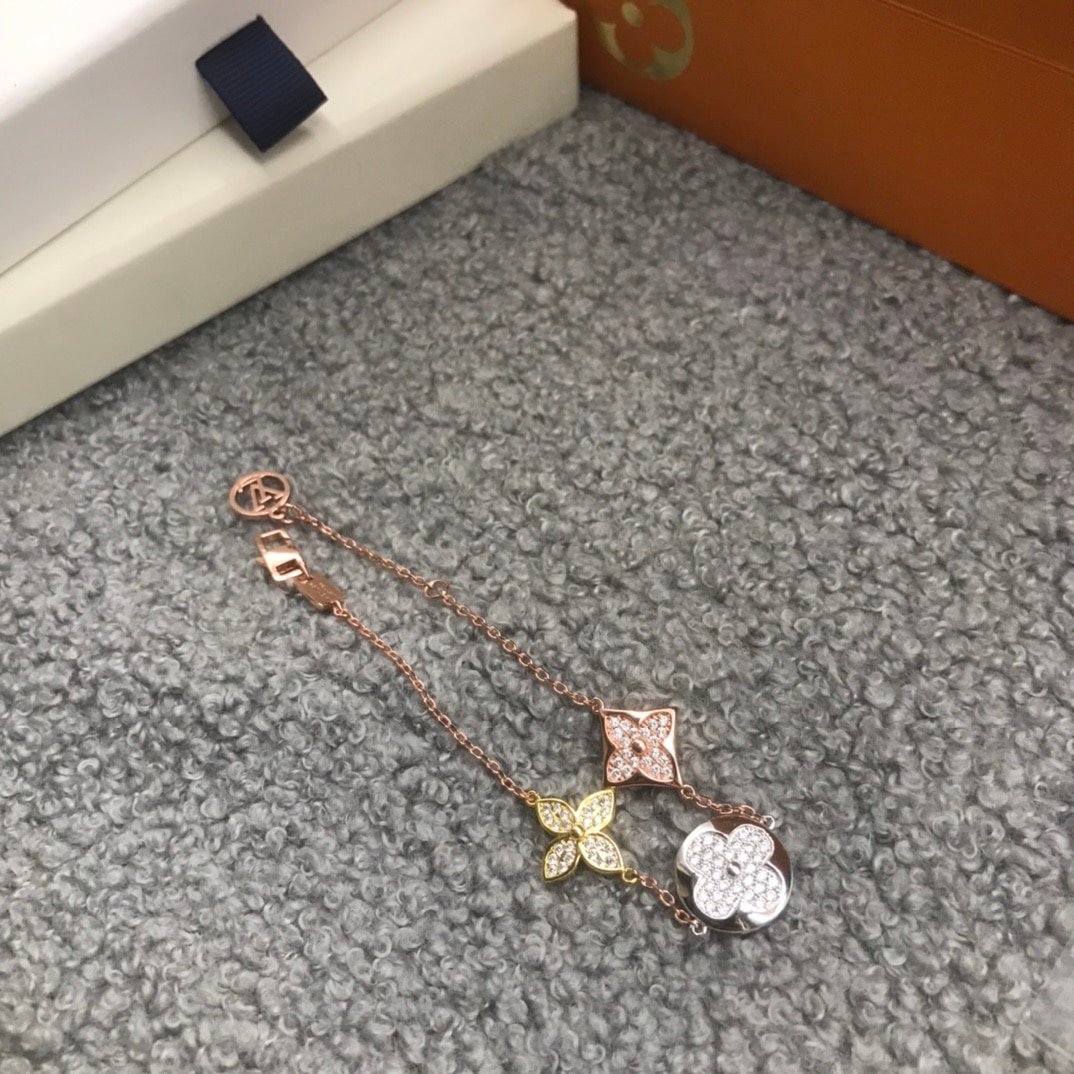 L0vis Vvtt0n Monogram Charm Bracelet