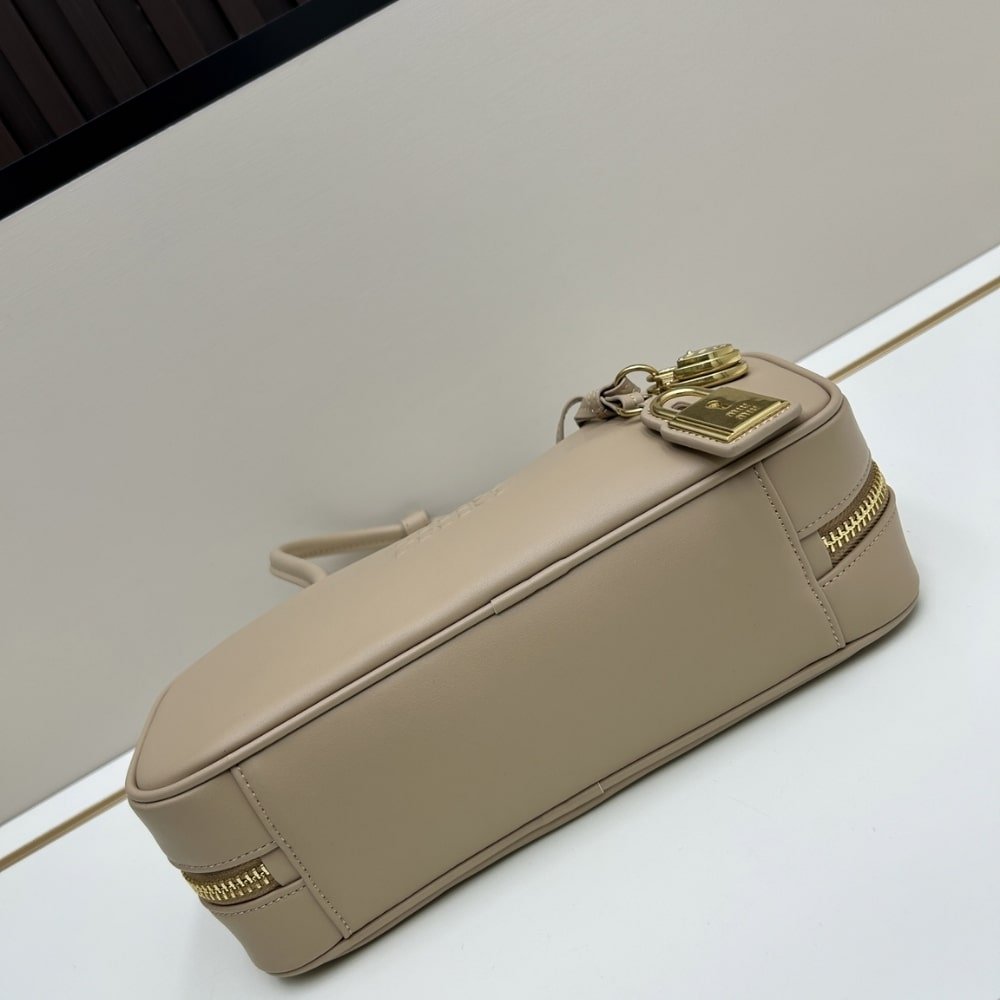 M1um1u Beau Bag Sand Beige 28Cm 5Bb173 2Crw F0036 V Otm