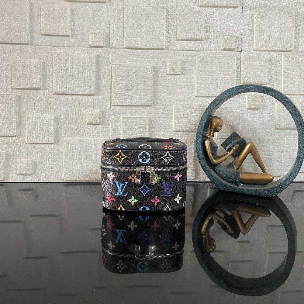 [S*per Vip 1:1] L0vis Vvtt0n X Murakami Nice Nano Bag Black 14Cm M14033