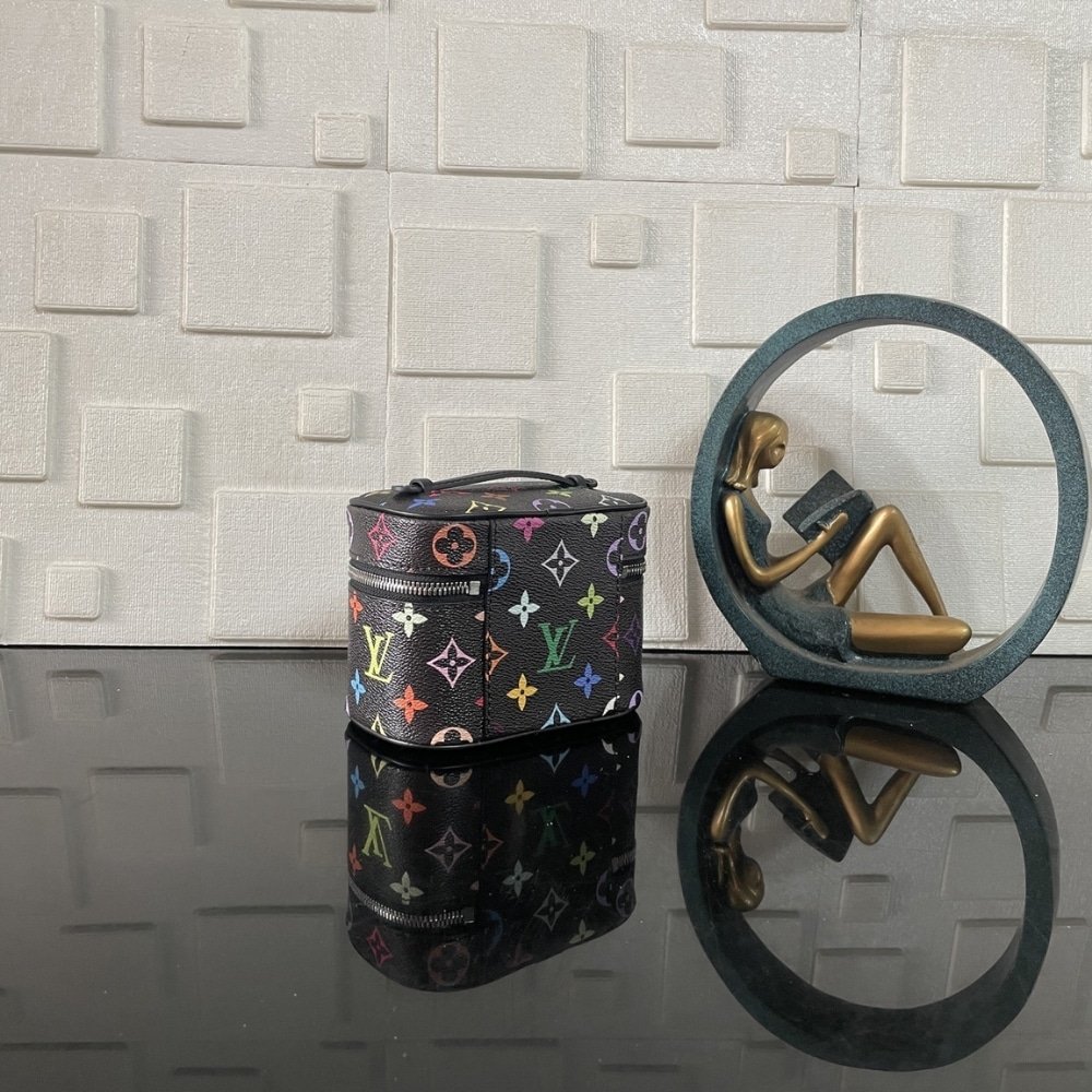 [S*per Vip 1:1] L0vis Vvtt0n X Murakami Nice Nano Bag Black 14Cm M14033