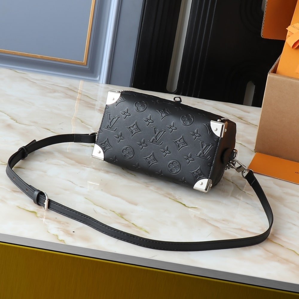 L0vis Vvtt0n Speedy 20 Trunk Bag Black 20Cm M14575