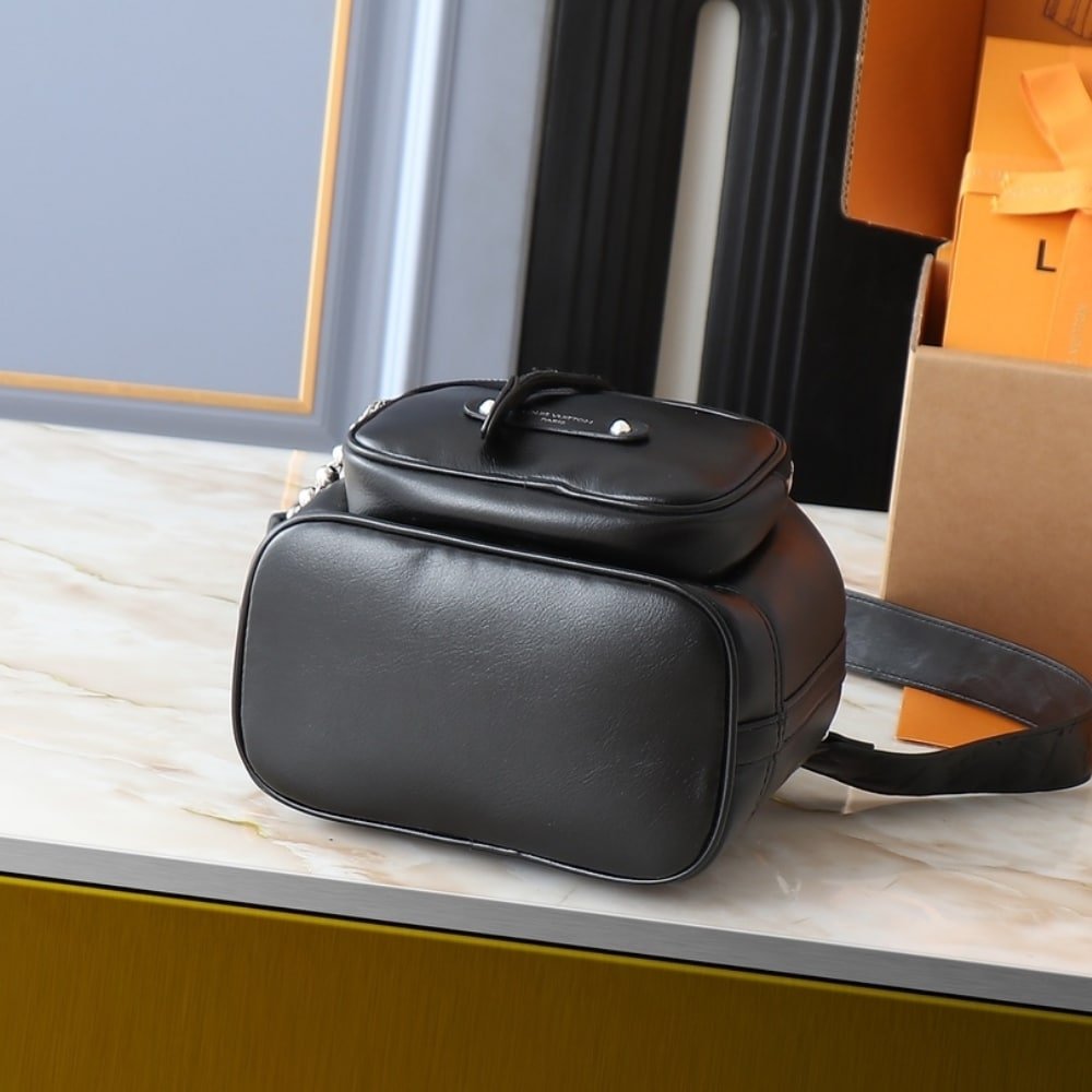 L0vis Vvtt0n Noé Cargo Black 24Cm M13985