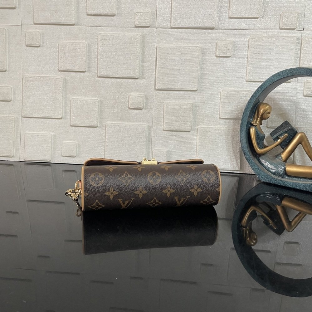[S*per Vip 1:1] L0vis Vvtt0n Pochette Camille Bag Monogram Brown 20Cm M13566