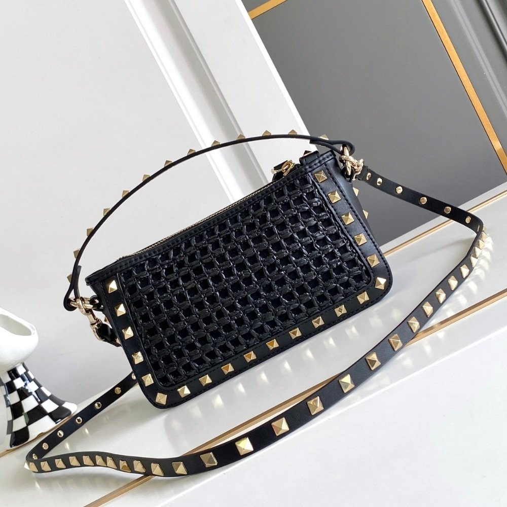 Va1e*ntin0 Garavani Rockstud Raffia Small Crossbody Bag Black 19Cm