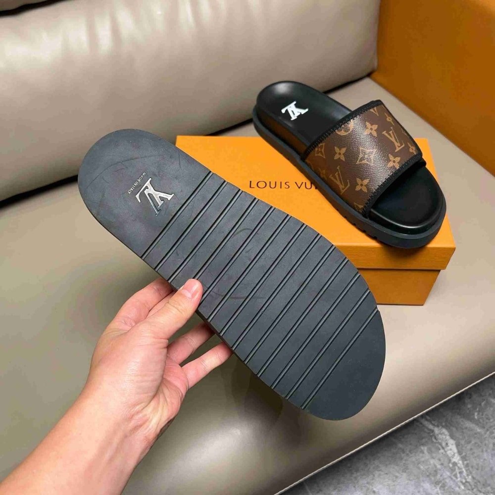 L0vis Vvtt0n Velcro Slides Monogram Brown
