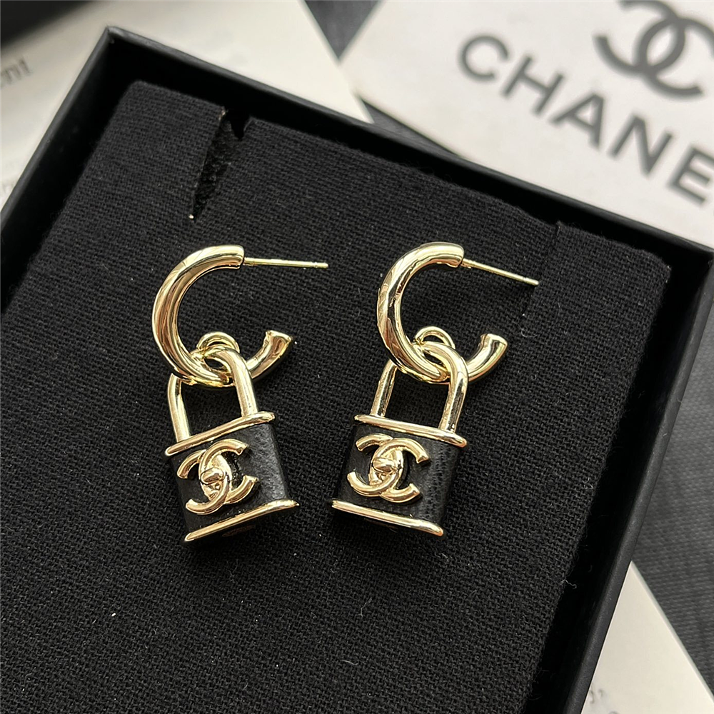 Ch**el Padlock Drop Earrings With Black Enamel Abg000 B20851 U1561
