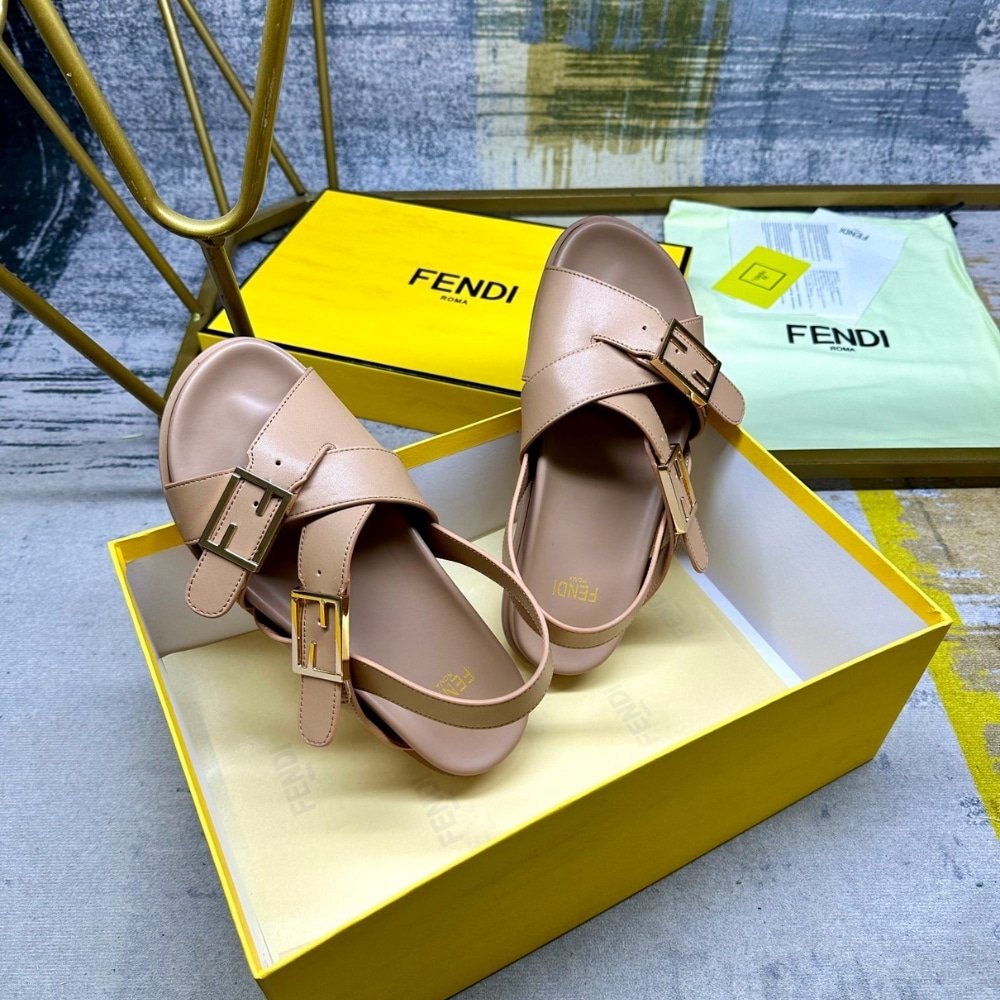 F**di Feel Leather Slides Beige 8X8647Na7F0Qb8