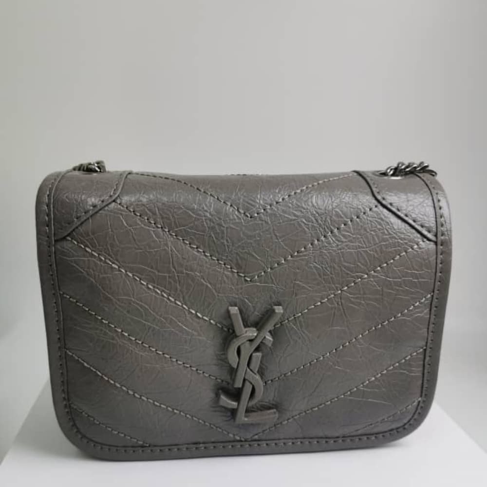 Sa1nt Lau*nt Niki Vintage Leather Chain Wallet Gray 19Cm
