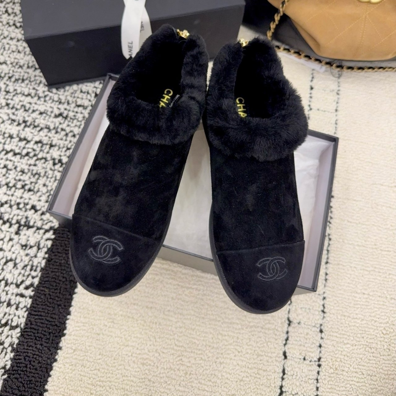 Ch**el Short Boots Shearling Black G45940 B17918 94305