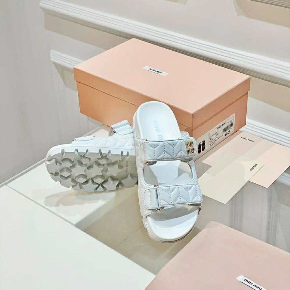 M1um1u Matelasse Nappa Leather Slides White 5Xx640 88T F0009 F 010