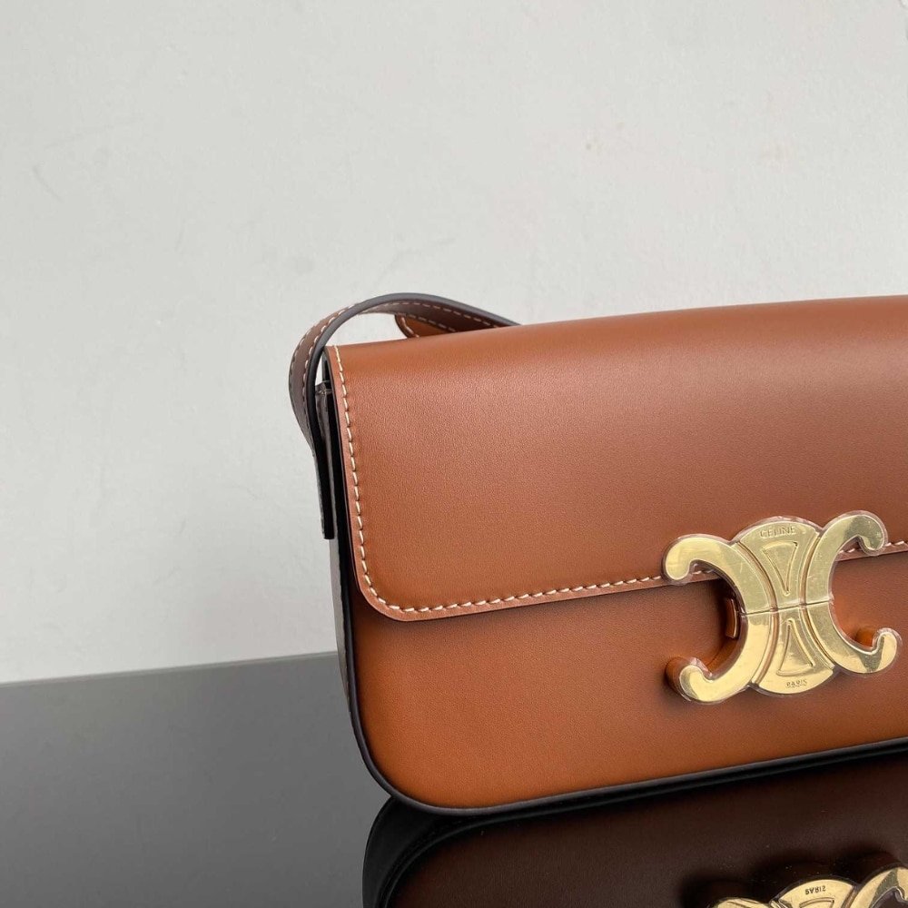 Ce1i*e Triomphe Shoulder Bag In Shiny Calfskin Brown 194143Bfn04Lu