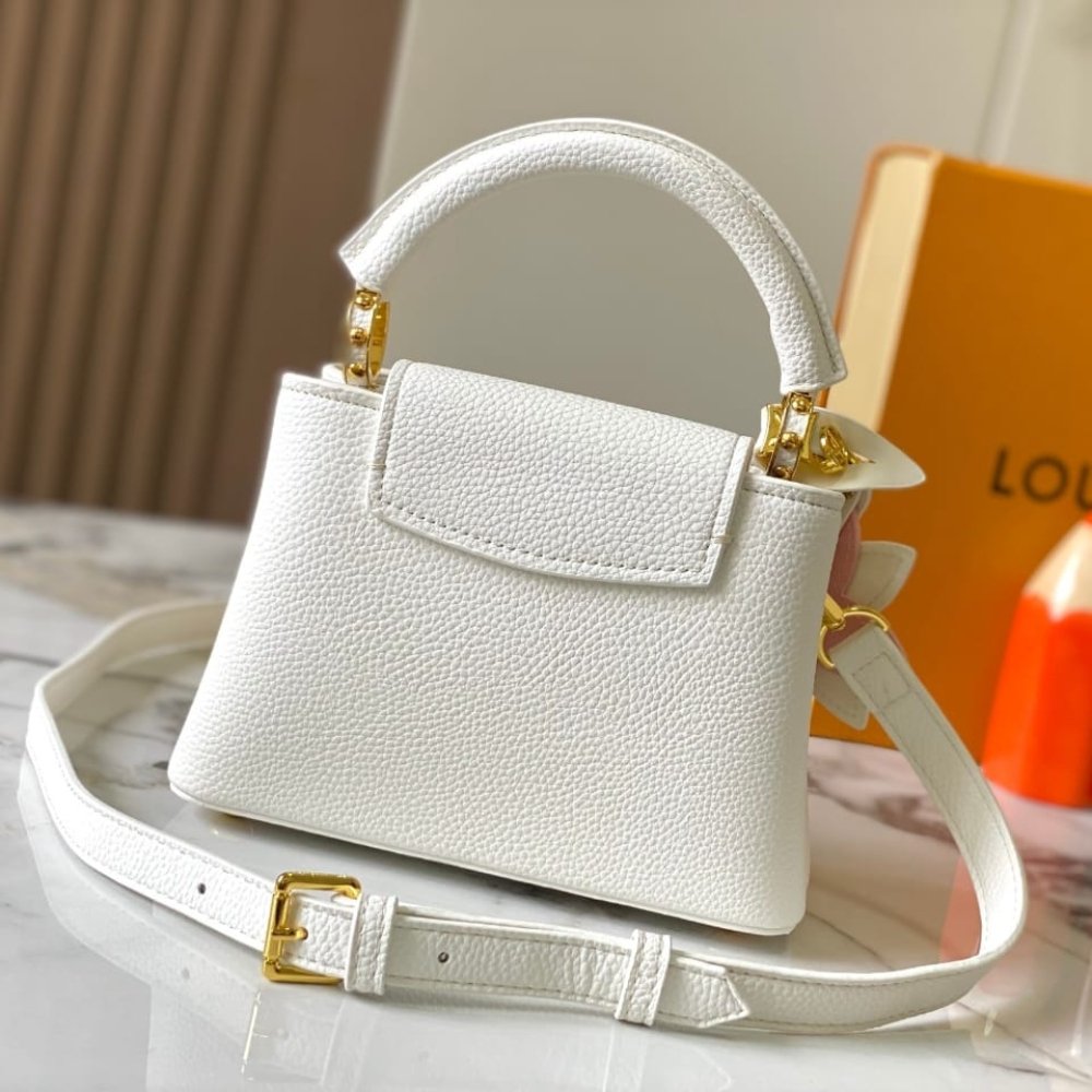 L0vis Vvtt0n Capucines Mini Bag Snow White 21Cm M21416