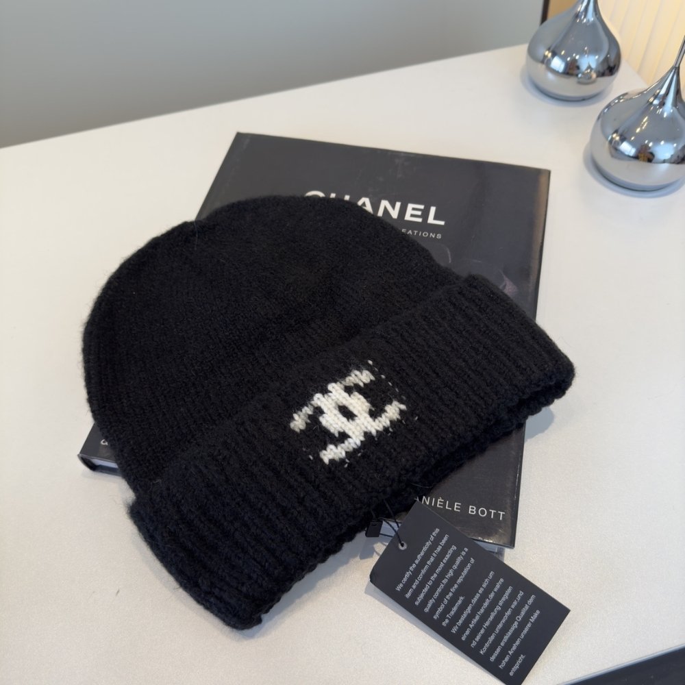 Ch**el Cc Knitted Beanie Black