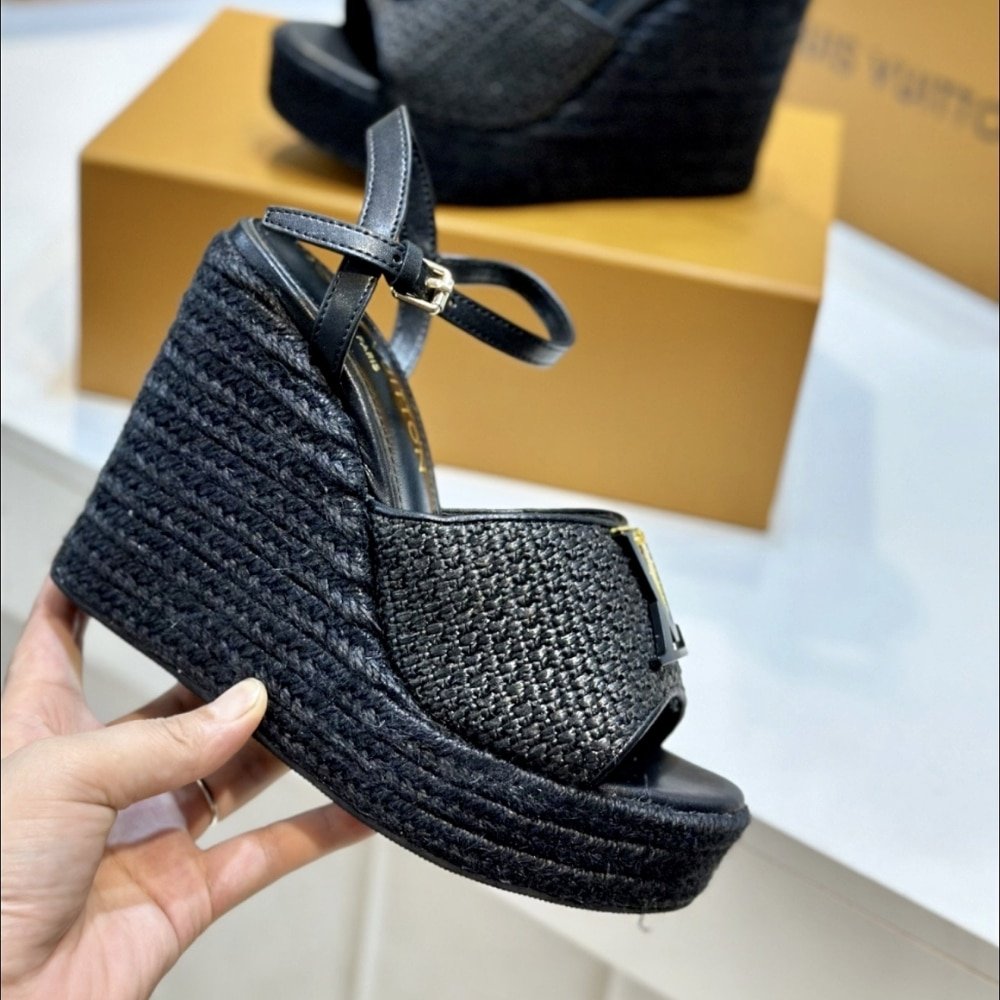 L0vis Vvtt0n Mare Wedge Sandals Black 1Ahllk