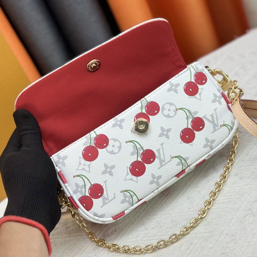 L0vis Vvtt0n X Murakami Wallet On Chain Ivy Monogram Cherry White 23Cm M14239
