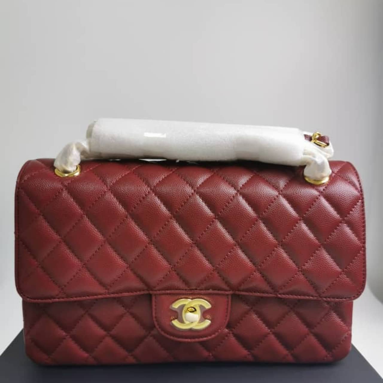 Ch**el Medium Classic Double Flap Burgundy Gold Hardware 25Cm