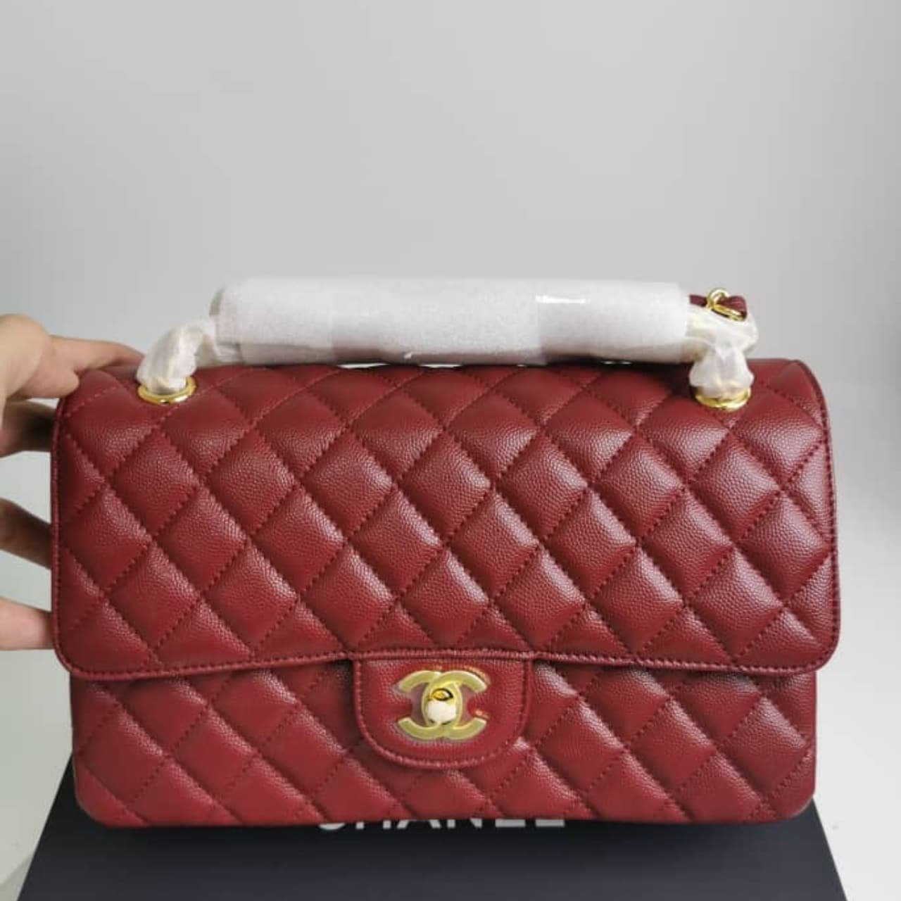 Ch**el Medium Classic Double Flap Burgundy Gold Hardware 25Cm