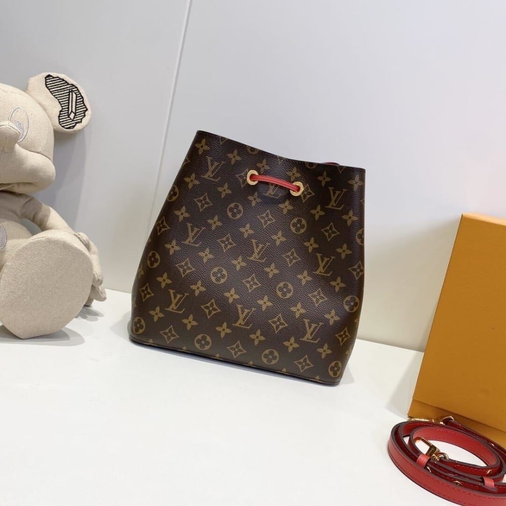 L0vis Vvtt0n Néonoé Mm Bag Red 26Cm M44021