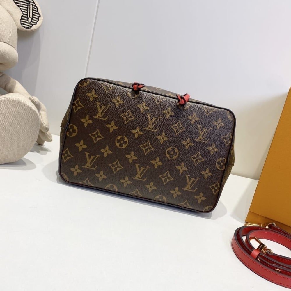 L0vis Vvtt0n Néonoé Mm Bag Red 26Cm M44021