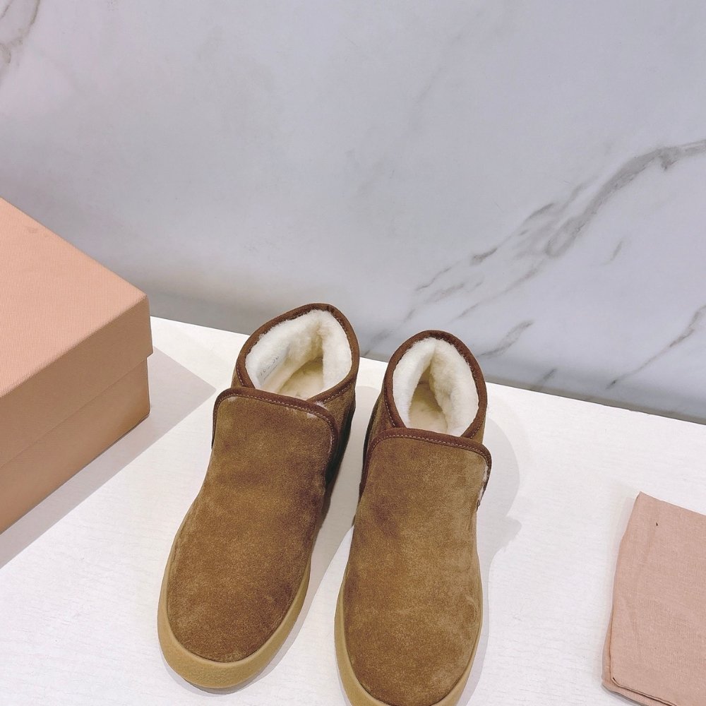 M1um1u Suede And Shearling Slip On Booties Cinnamon 5T558E 054 F0401 F D020